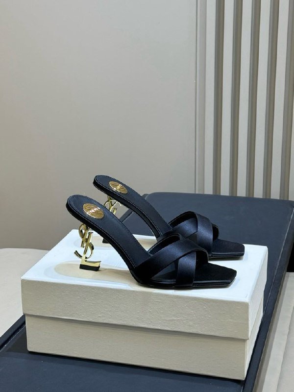 Атласные босоножки YSL Opym на высоком каблуке