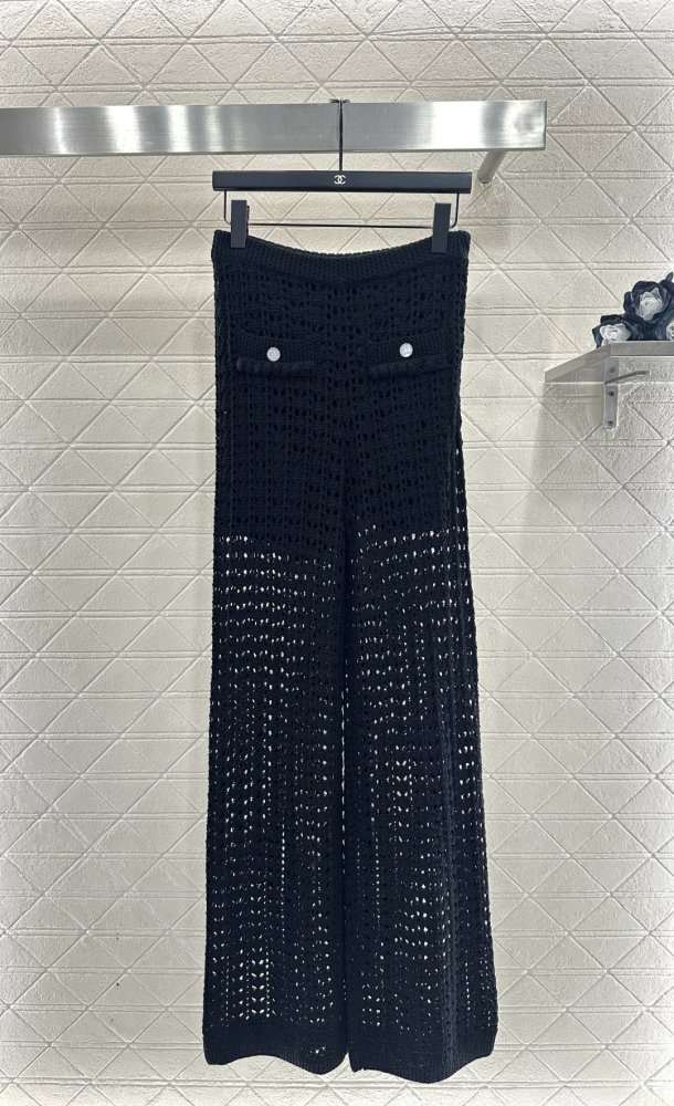 Ажурные брюки с широкими штанинами