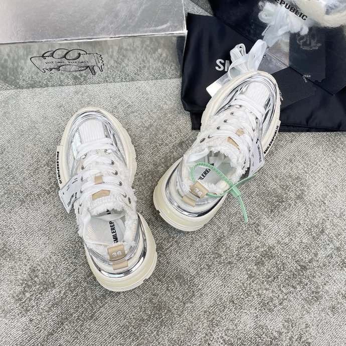 Кросівки фото 3