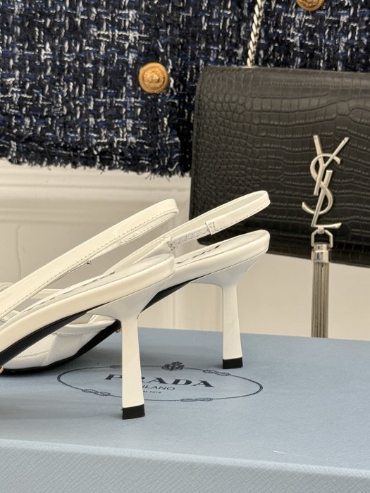 Босоніжки фото 6