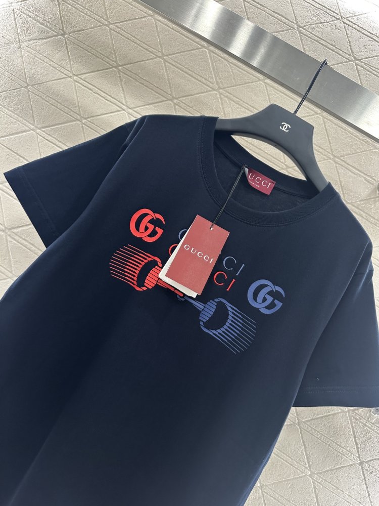 Футболка жіноча фото 3