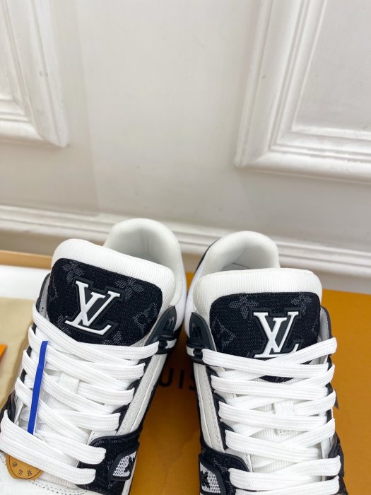 Кроссовки фото 6