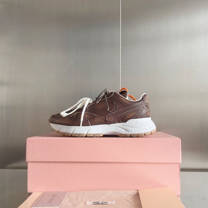 Кроссовки фото 5