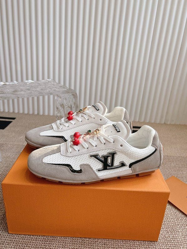 Кроссовки LV Rally