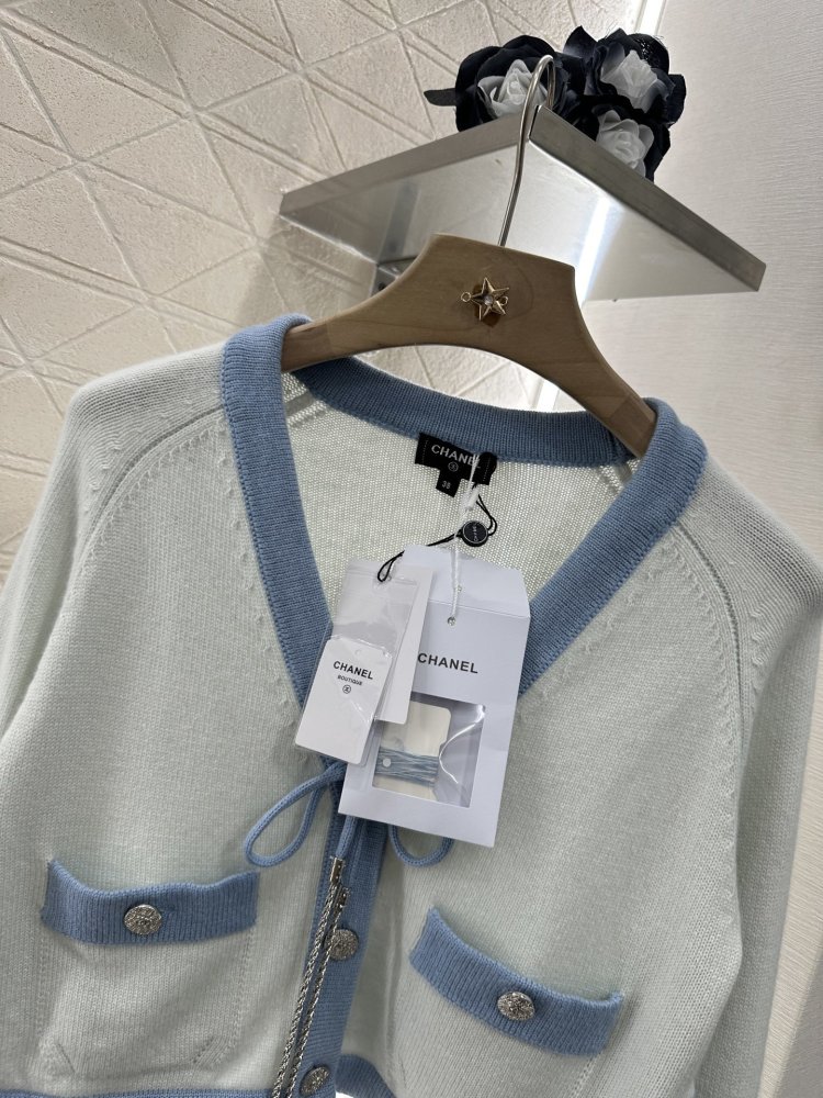 Короткий в'язаний кардиган фото 3