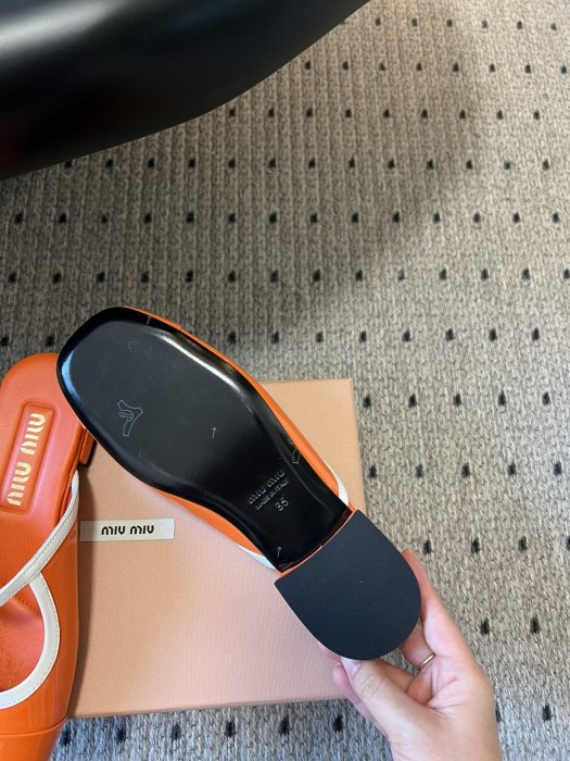 Босоножки фото 6