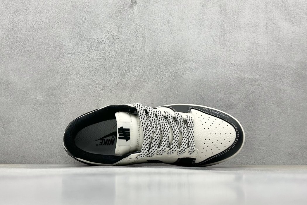 Кроссовки Nike SB Dunk Low x UNDEFEATED фото 3