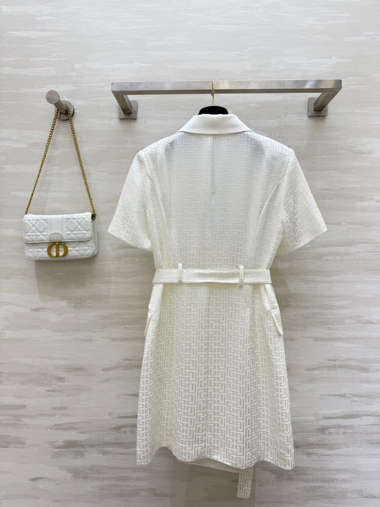 Платье с короткими рукавами и костюмным воротником фото 5