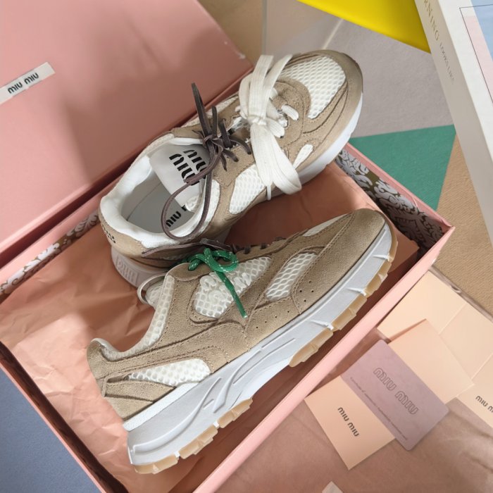 Кроссовки фото 4