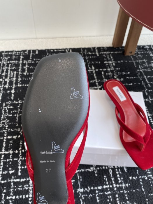 Босоножки фото 9