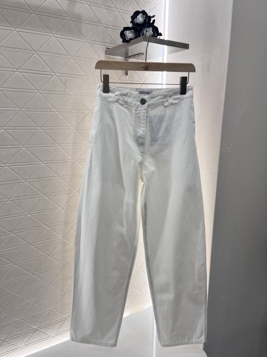 Джинсы женские