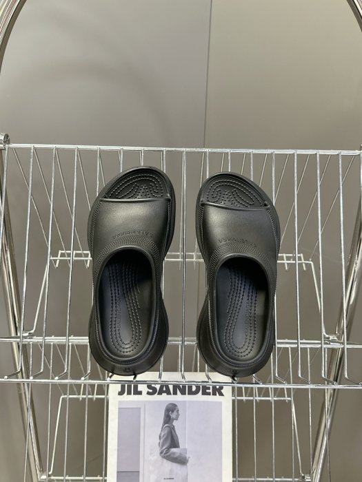 Шлепанцы фото 6