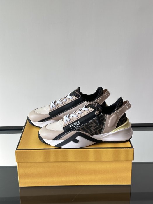 Кросівки чоловічі фото 3