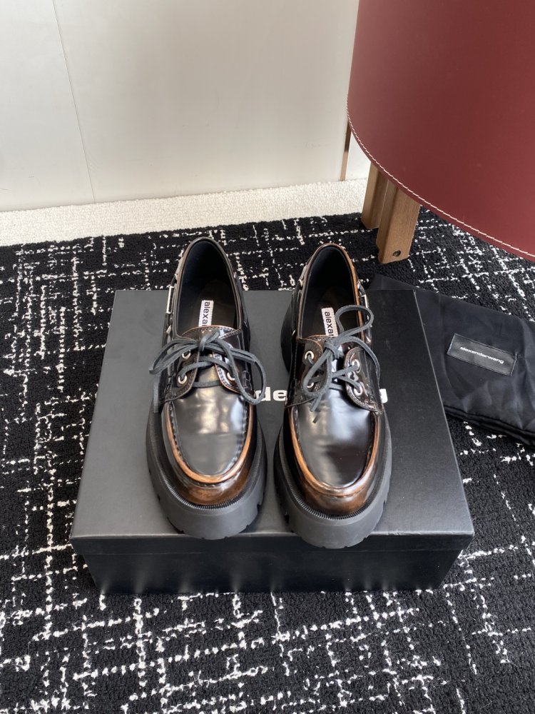 Туфлі жіночі