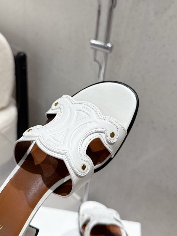 Шлепанцы женские фото 6