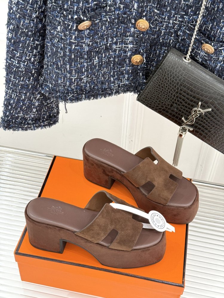 Босоножки фото 3