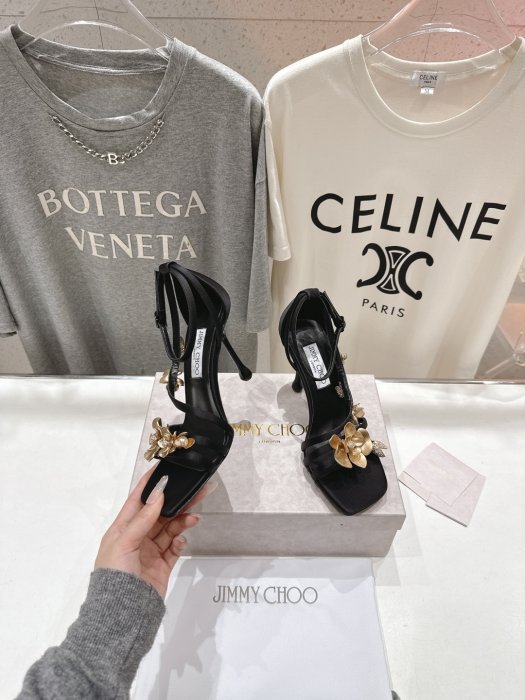 Босоножки фото 4