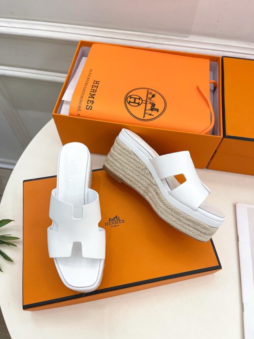 Босоножки фото 4