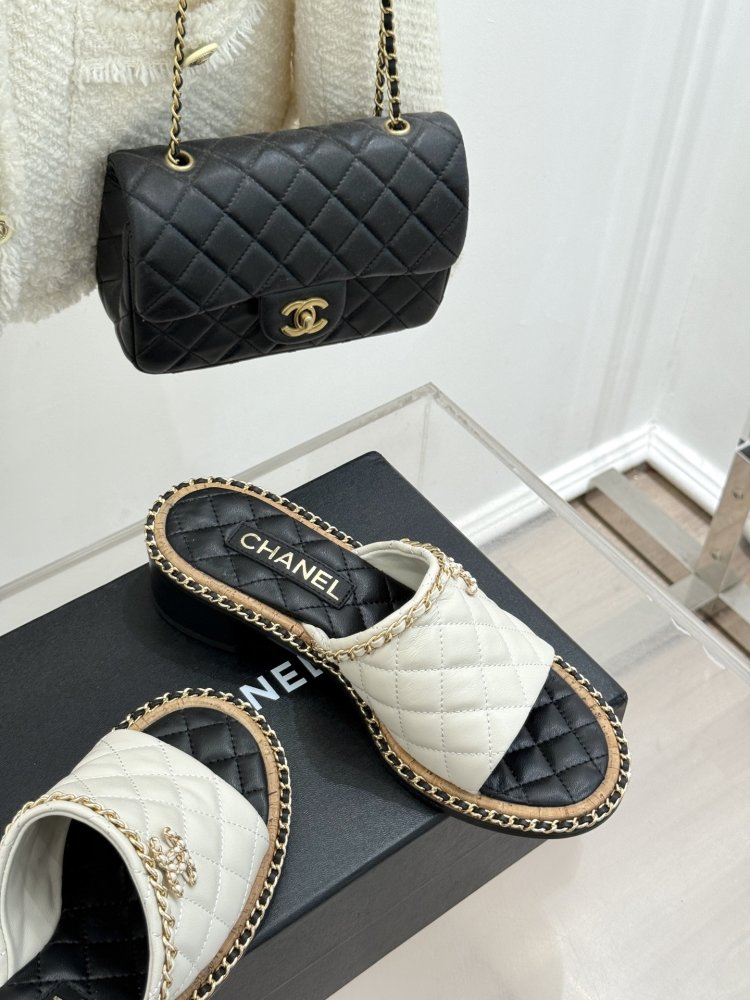 Шльопанці жіночі фото 5