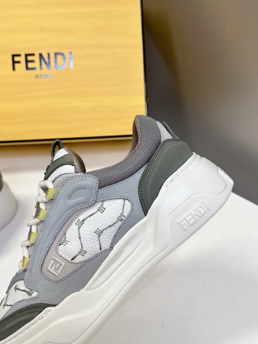 Кроссовки фото 9