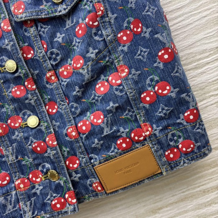 Shirt women's фото 7