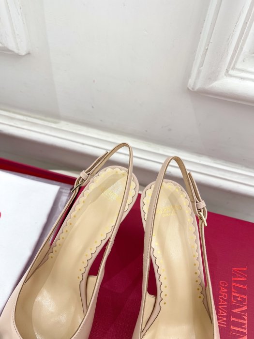 Босоножки фото 7