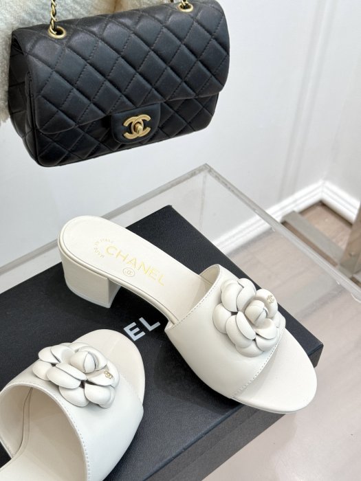 Босоножки фото 5