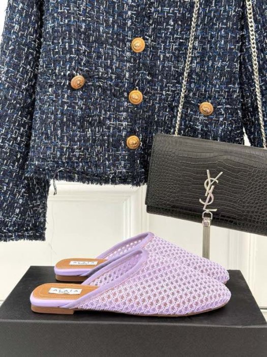 Шлепанцы женские