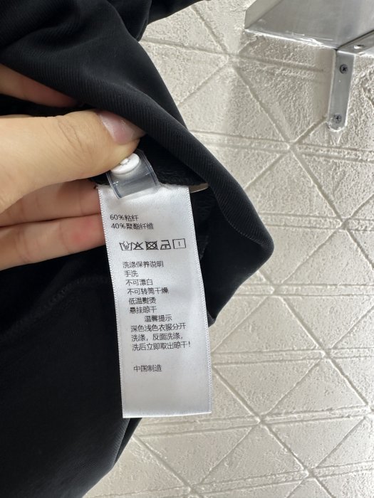 T-shirt women's фото 6