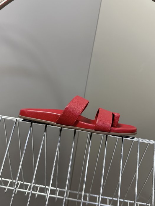 Шлепанцы фото 5