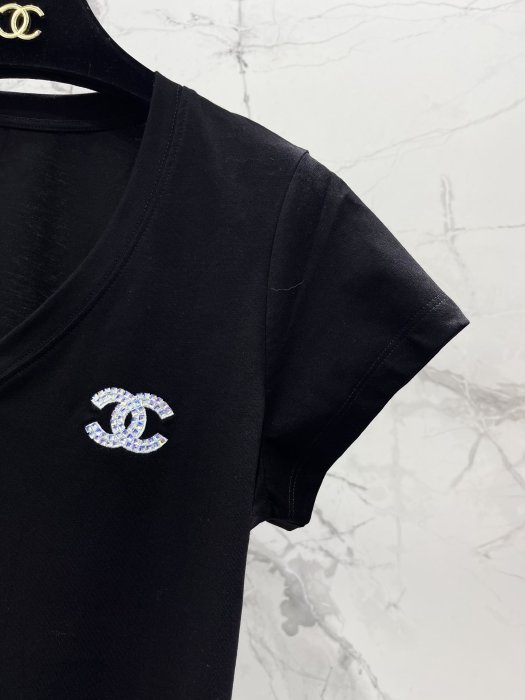 Футболка жіноча фото 4