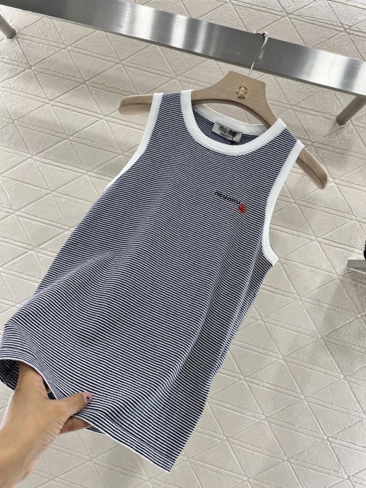 Майка жіноча фото 7