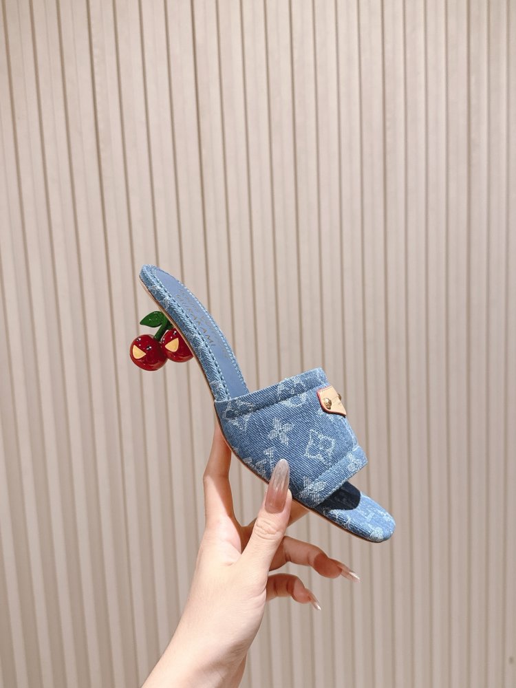 Босоніжки фото 7