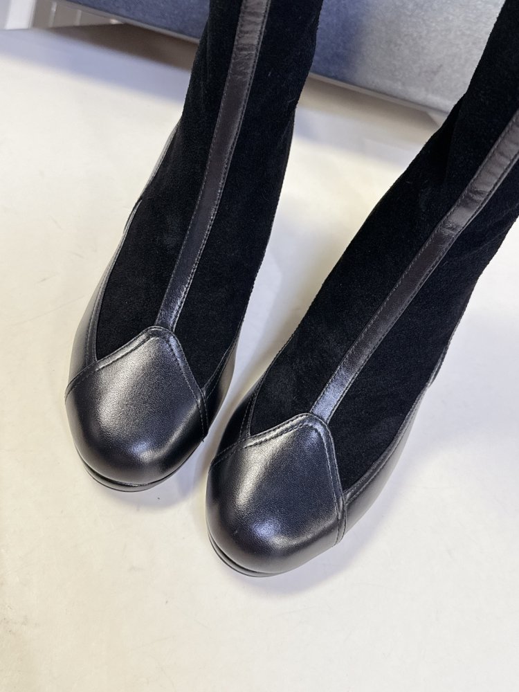 Сапоги женские фото 8