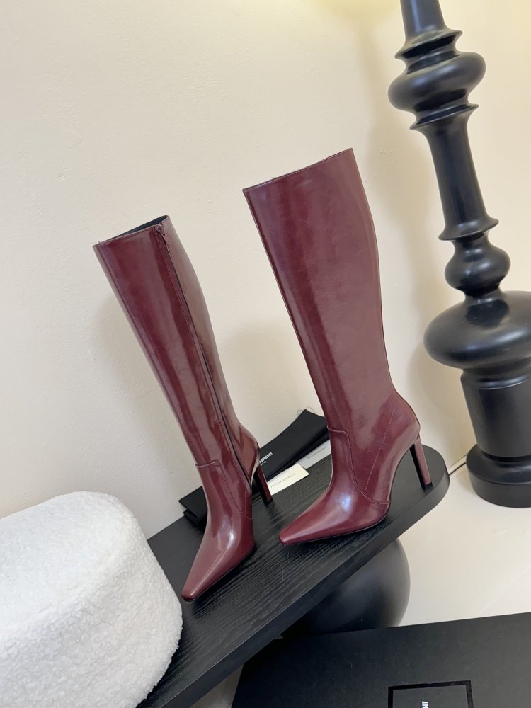 Сапоги женские фото 3