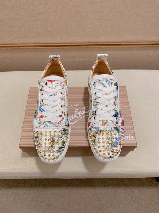 Кросівки чоловічі