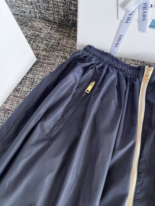 Skirt on lightning фото 5