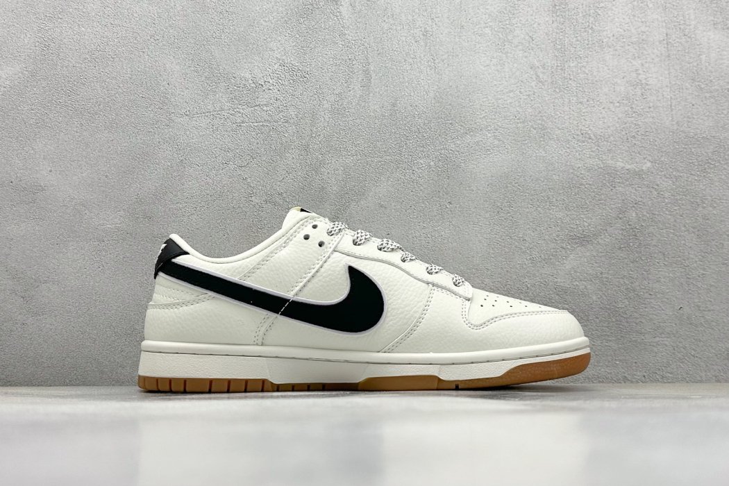 Кроссовки Supreme x Nk SB Dunk Low фото 2