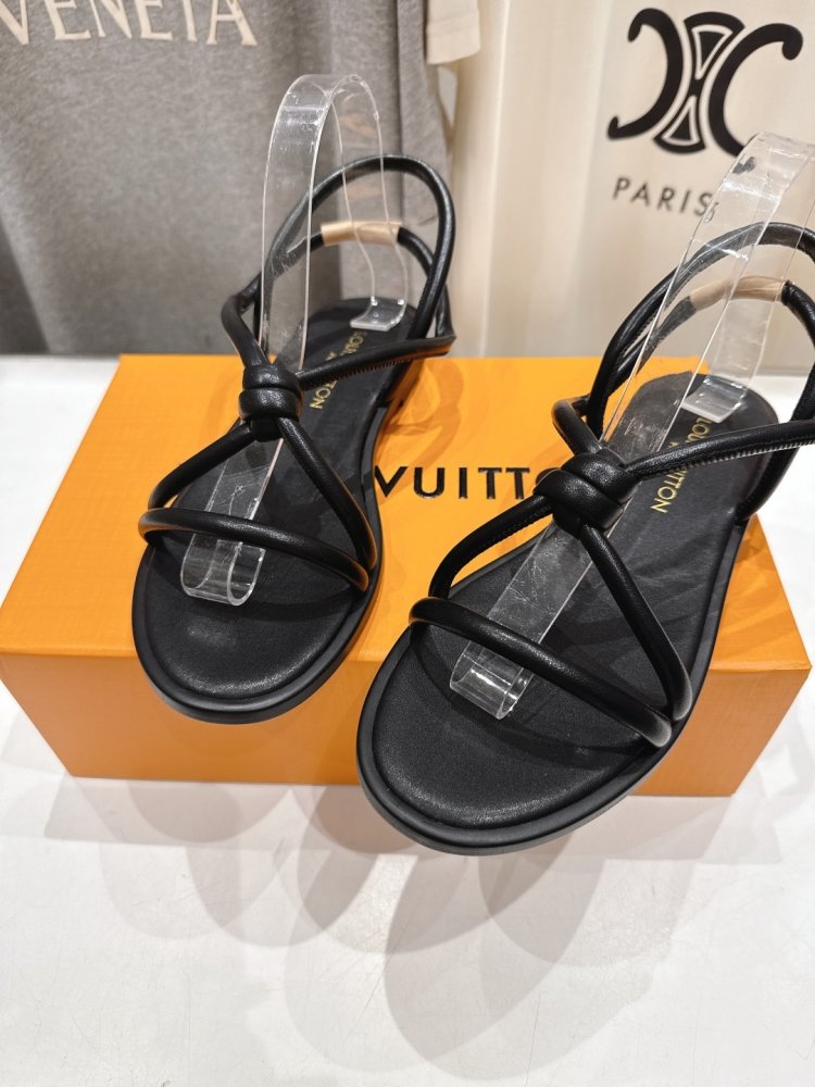 Сандалии женские фото 8