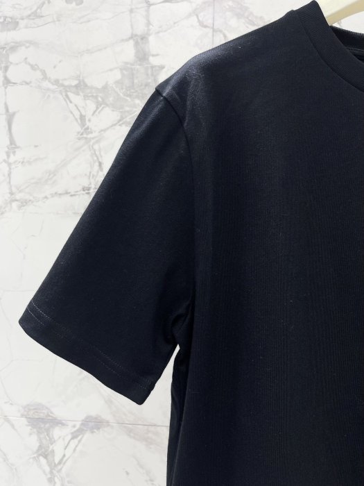 Футболка женская фото 3