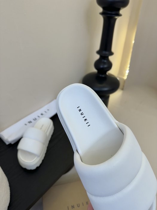 Шльопанці фото 8