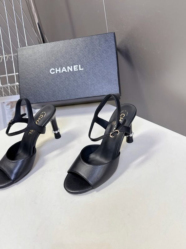 Босоножки фото 9