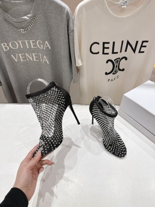 Босоножки фото 4