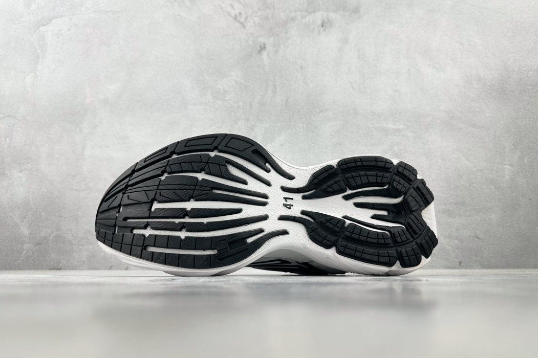 Кроссовки Balenciaga 3XL фото 4