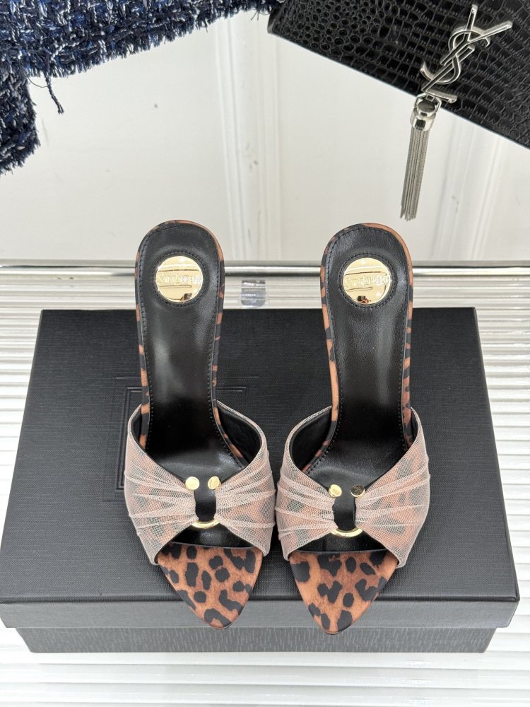 Босоножки фото 4