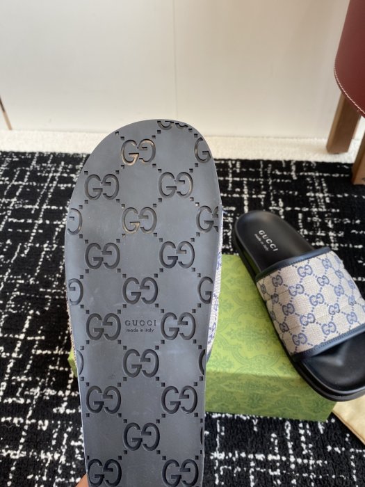 Шлепанцы фото 9