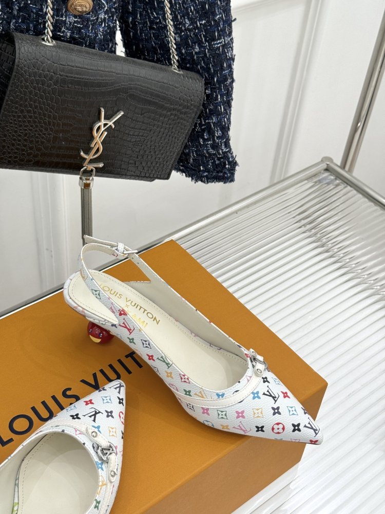 Босоніжки фото 5