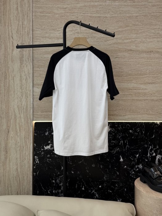 Футболка женская фото 2