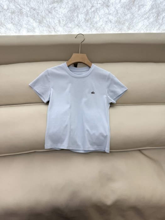 Костюм женский фото 5