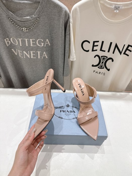 Босоніжки фото 4